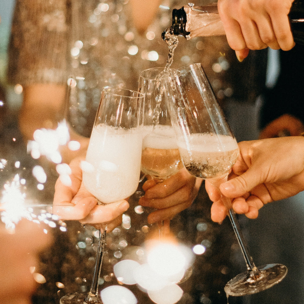Cocktail Sparkle-The Perfect Accessory for Hollywood Glamour