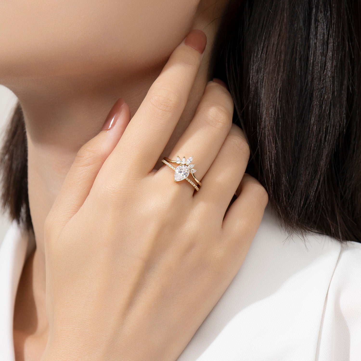 Dissoo® Pear Moissanite Semi-Eternity Engagement Ring and Curved Pear Cluster Wedding Ring