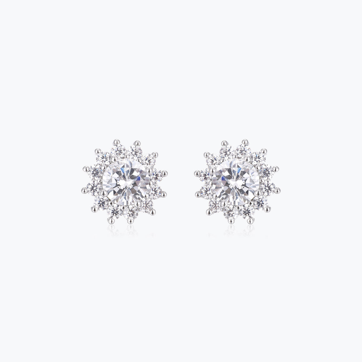 Dissoo® White Round Starlight Halo Sterling Silver Stud Earring