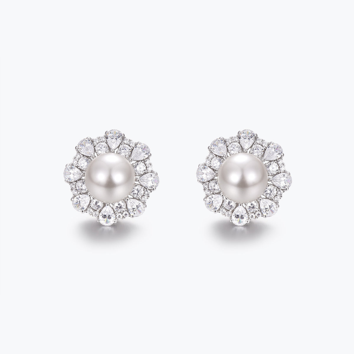 Dissoo® Pearl Floral Cluster Sterling Silver Stud Earring