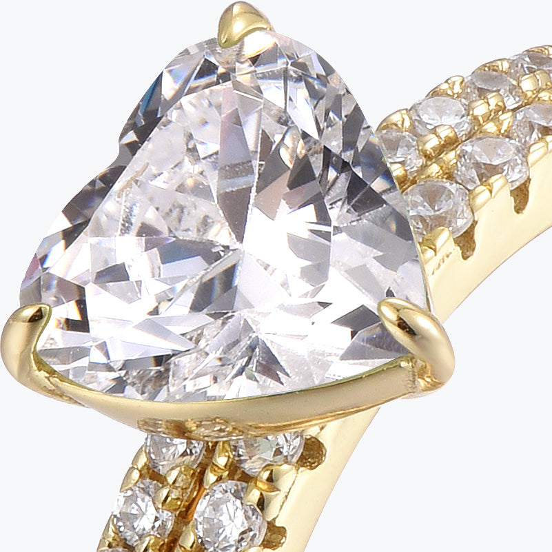 Dissoo® Heart Moissanite Engagement Ring and Semi-Eternity Wedding Ring