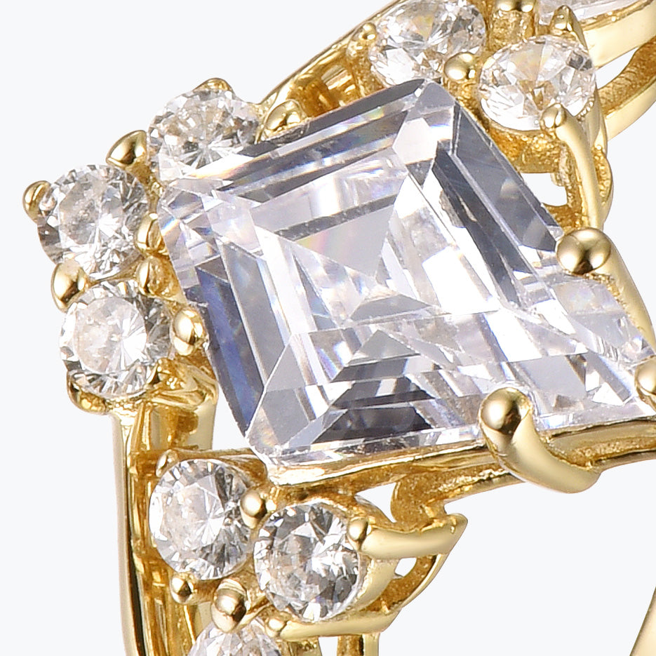Dissoo® Gold Kite Cut Moissanite Floral Cluster Engagement Ring and V-shaped Wedding Ring