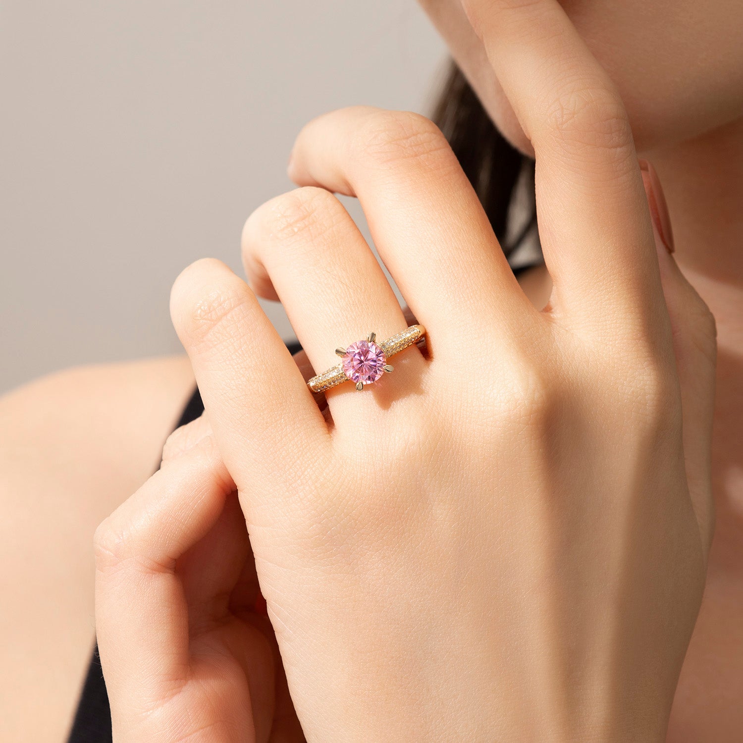Dissoo® Pink Round Cut Engagement Ring with Gold Micro-pavé Setting Band