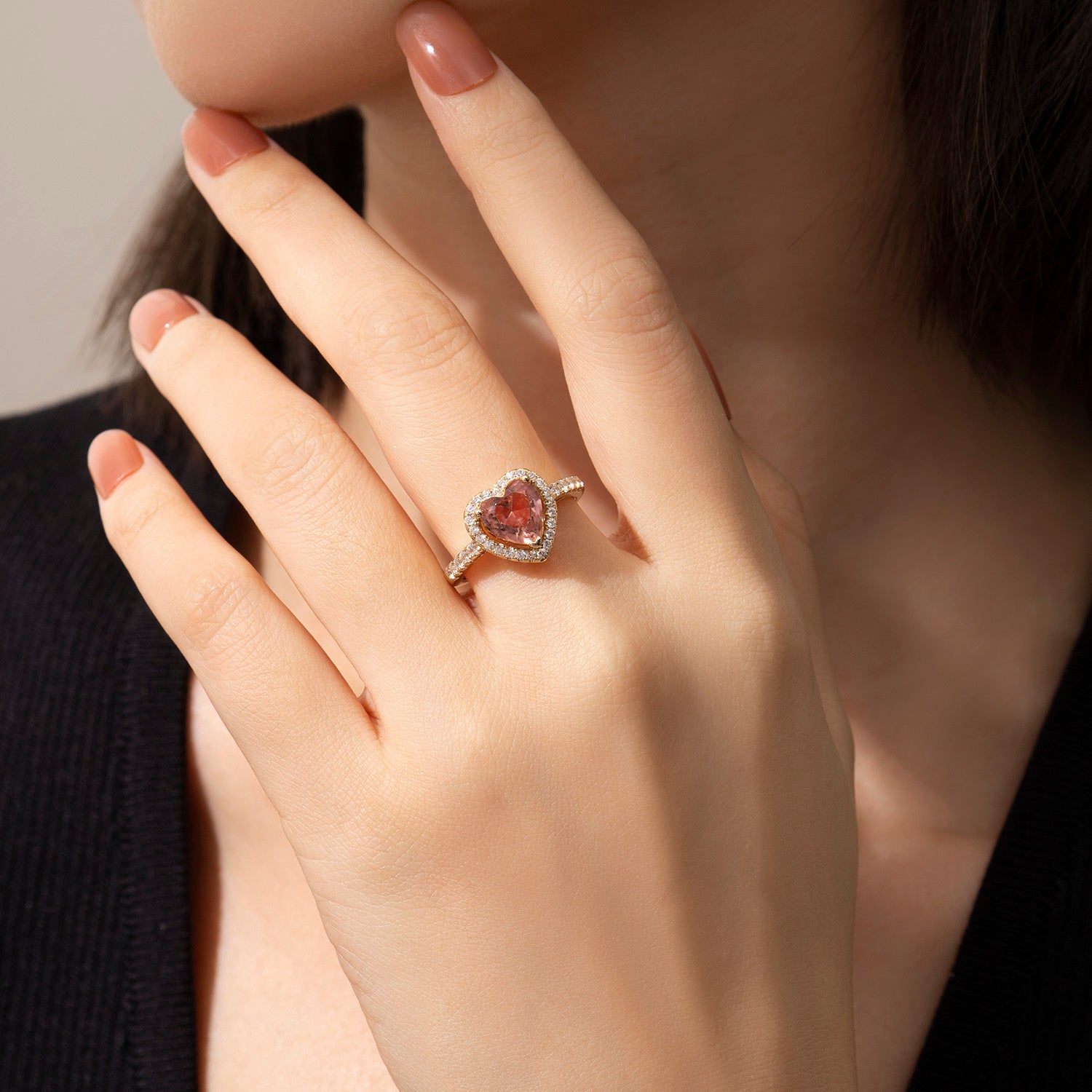 Dissoo® Gold Heart Color-Changing Nanosital Gems Halo Ring