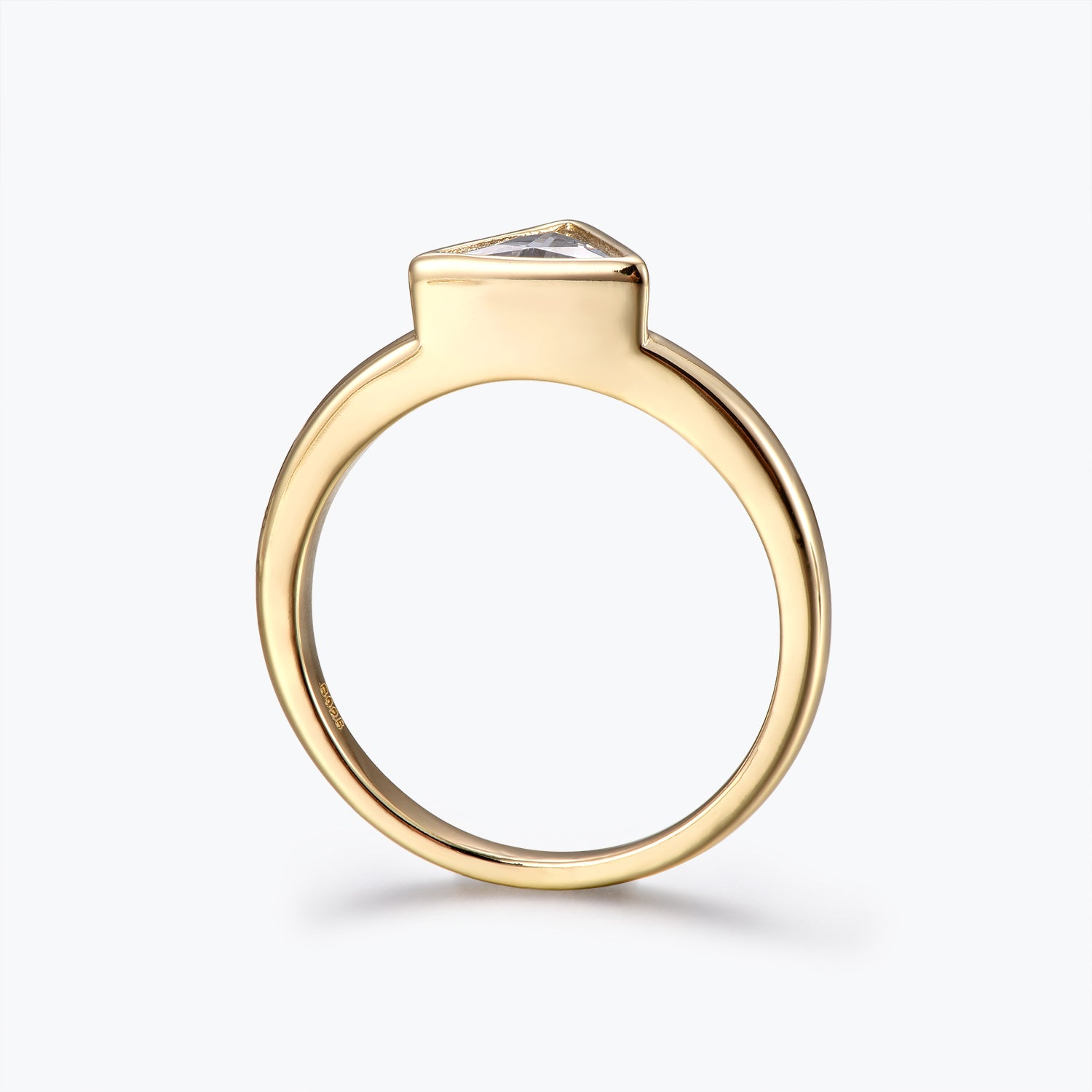 Dissoo® Triangular-shaped Moissanite 0.80 Carat Wedding Ring Set in Gold Vermeil