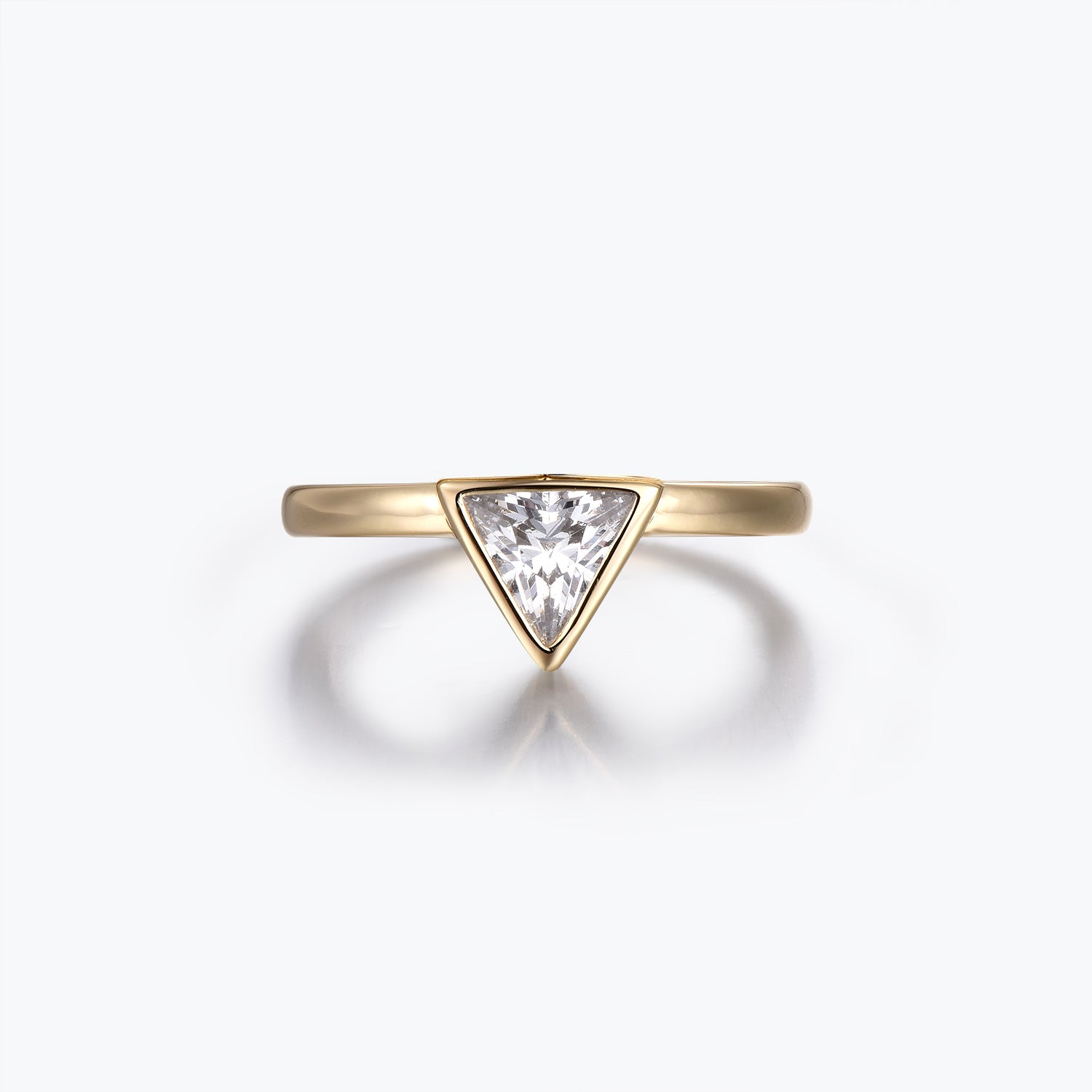 Dissoo® Triangular-shaped Moissanite 0.80 Carat Wedding Ring Set in Gold Vermeil