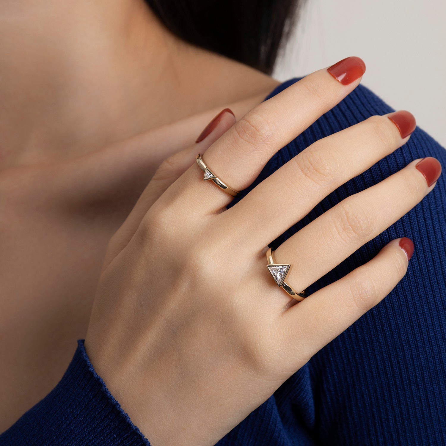 Dissoo® Triangular-shaped Moissanite 0.80 Carat Wedding Ring Set in Gold Vermeil