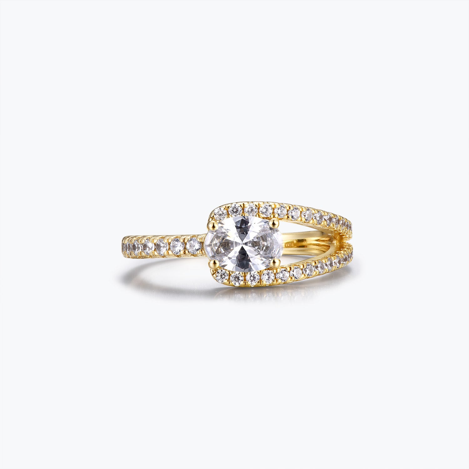 Dissoo® 1.0 ct Oval Cut Split-Shank Pavé Moissanite Engagement Ring in Gold Vermeil