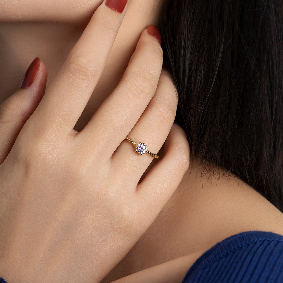 Dissoo® Yellow Gold Round Cut Twisted Solitaire Bezel Engagement Ring