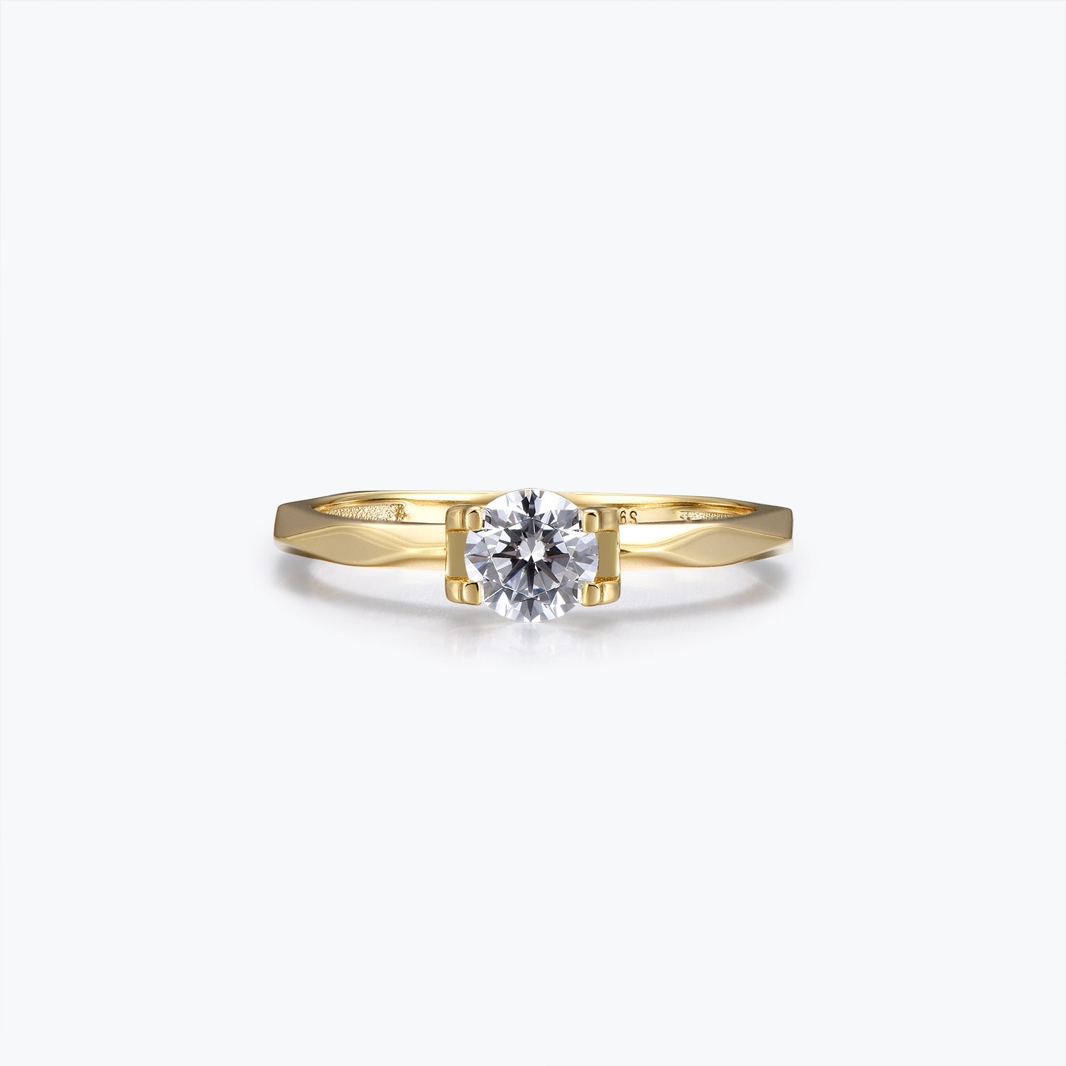 Dissoo® Round Multi-faceted Moissanite Engagement Ring in Gold Vermeil