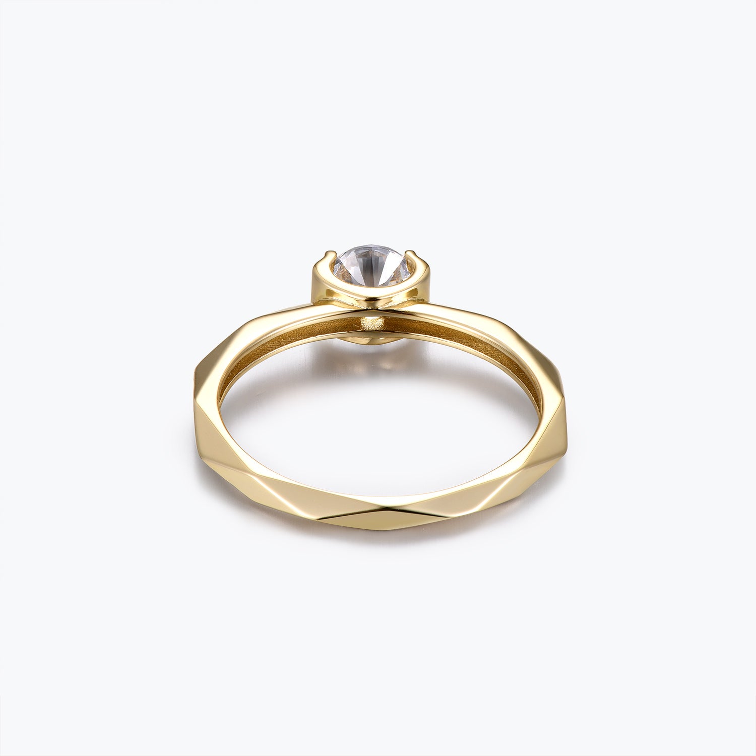 Dissoo® Round Multi-faceted Moissanite Engagement Ring in Gold Vermeil