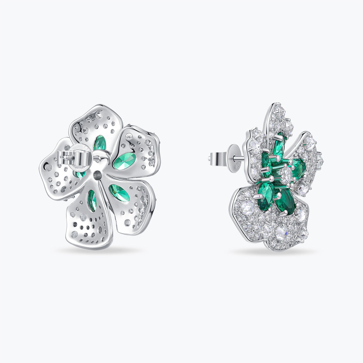 Dissoo® Sterling Silver Emerald Stud Earrings