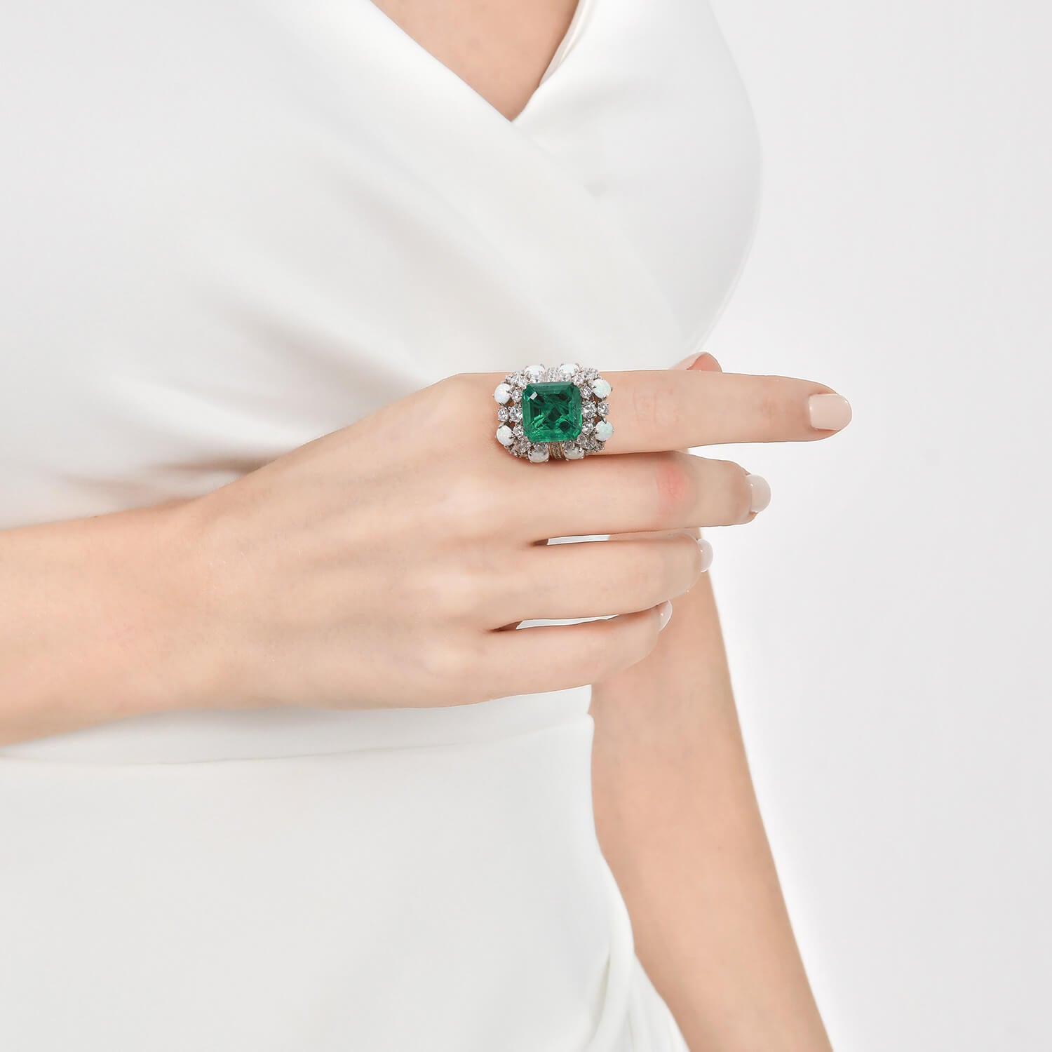 Dissoo® Opal Drop & Emerald Luxury Cocktail Ring