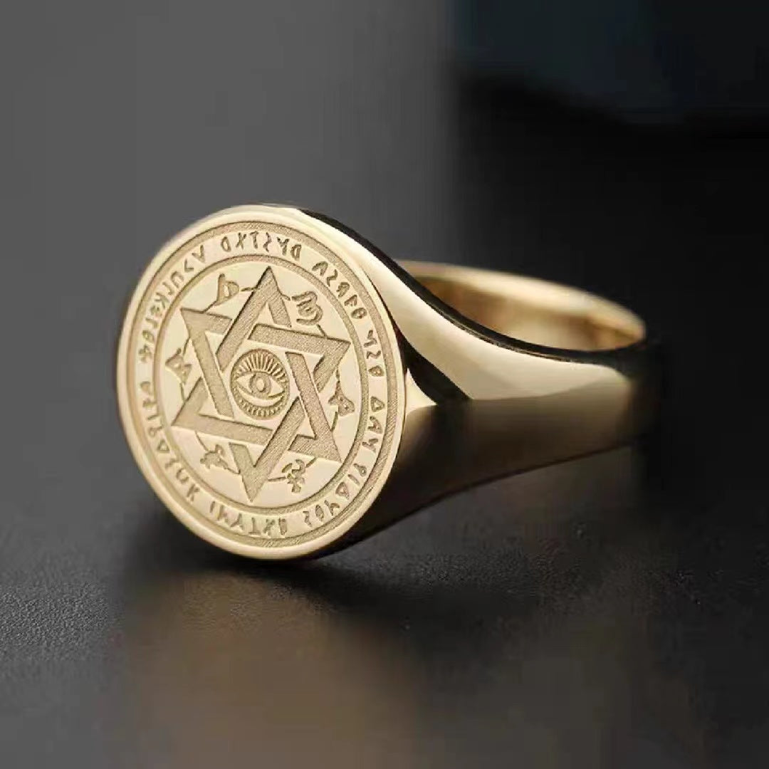 The Symbolism Behind Signet Rings: Understanding the Meaning and Purpose