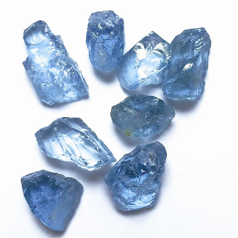 Ocean Inspiration: Aquamarine Takes You Into an Endless Blue World