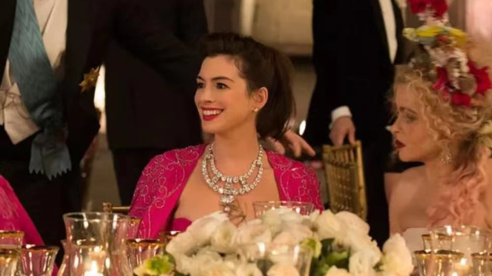 Exploring Sparkling Diamond Jewelrys from Classic Films