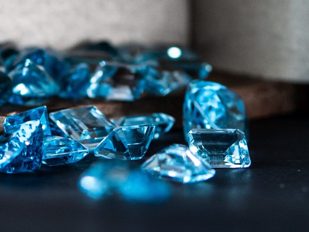 Exploring the Exquisite Designs of Europe's Royal and Aquamarine Jewelry