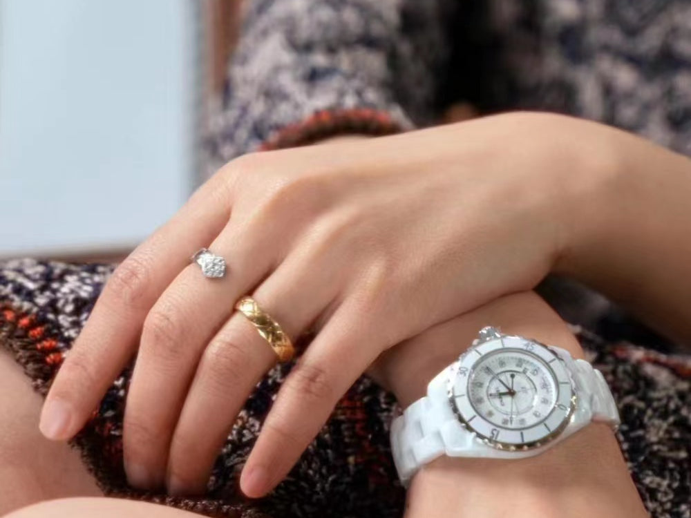 How to Wear Stacking Rings to Flatter Your Hand Shape? 2023 Latest Tips