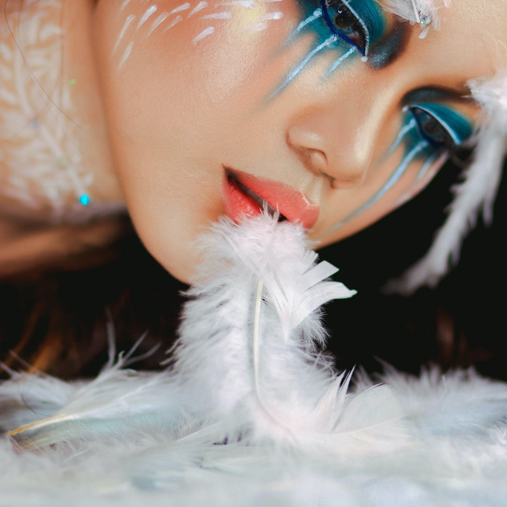 Explore Classic Jewelry Design Elements: The Magic of Feathers