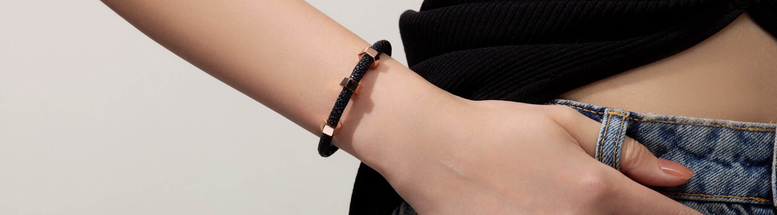 leather bracelets