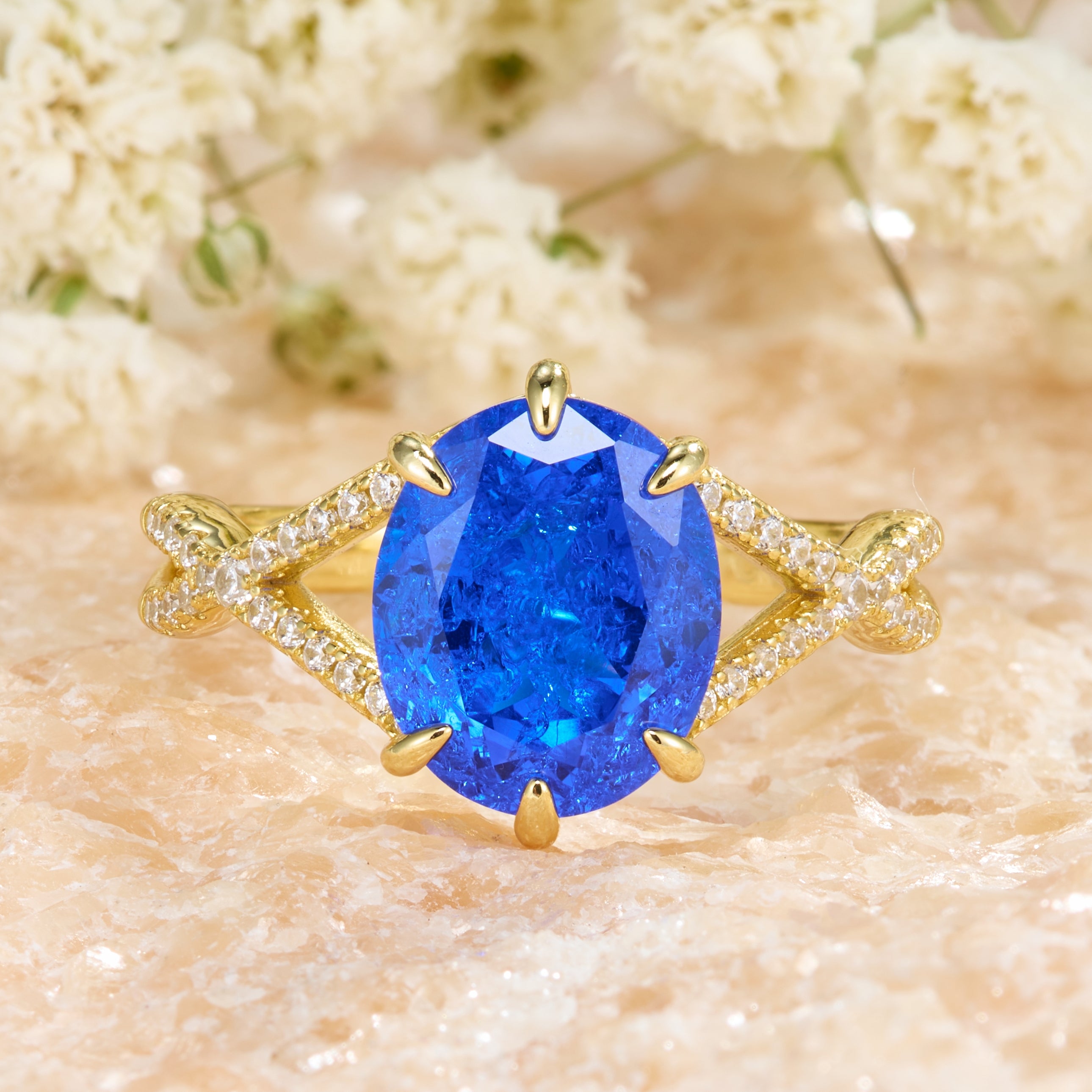 The Arabella Oval Cut Lab Grown Sapphire Ice-crackle Texture Ring