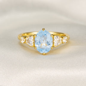 Oval Cut Lab Grown Aquamarine Ice-crackle Texture Ring