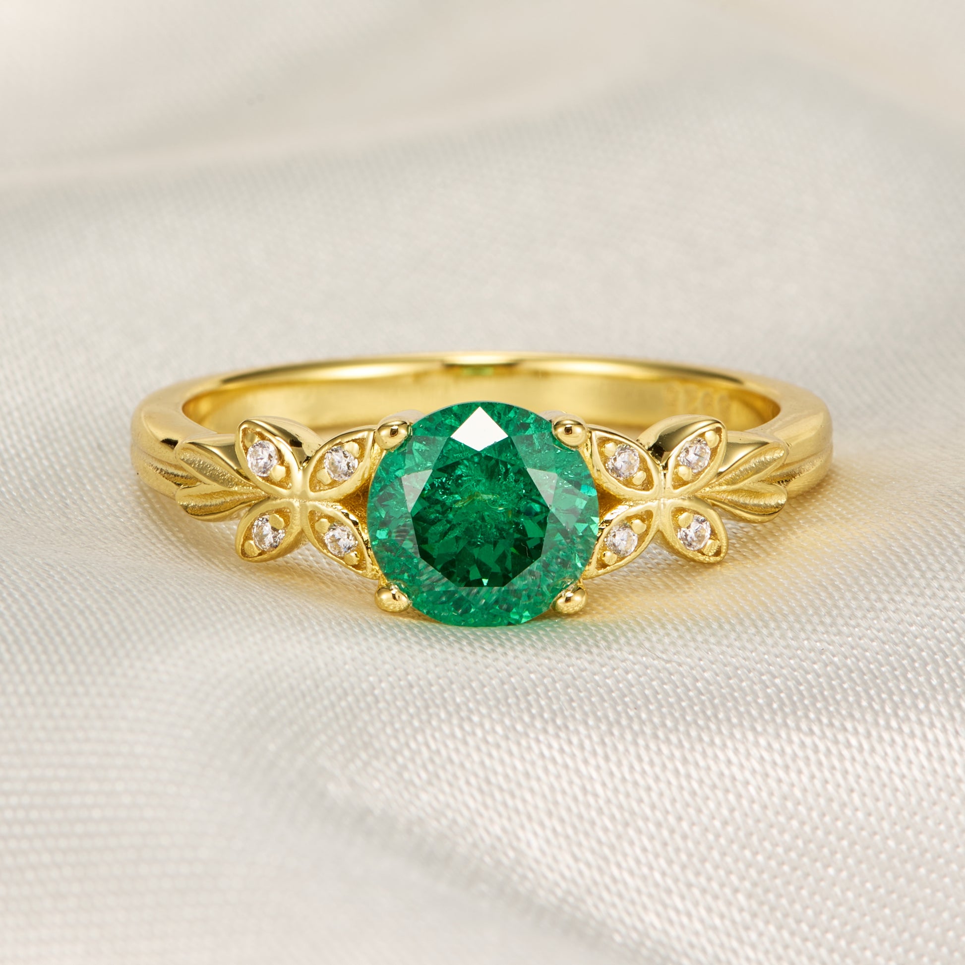 Round Cut Lab Grown Emerald Ice-crackle Texture Leafy Engagement Ring