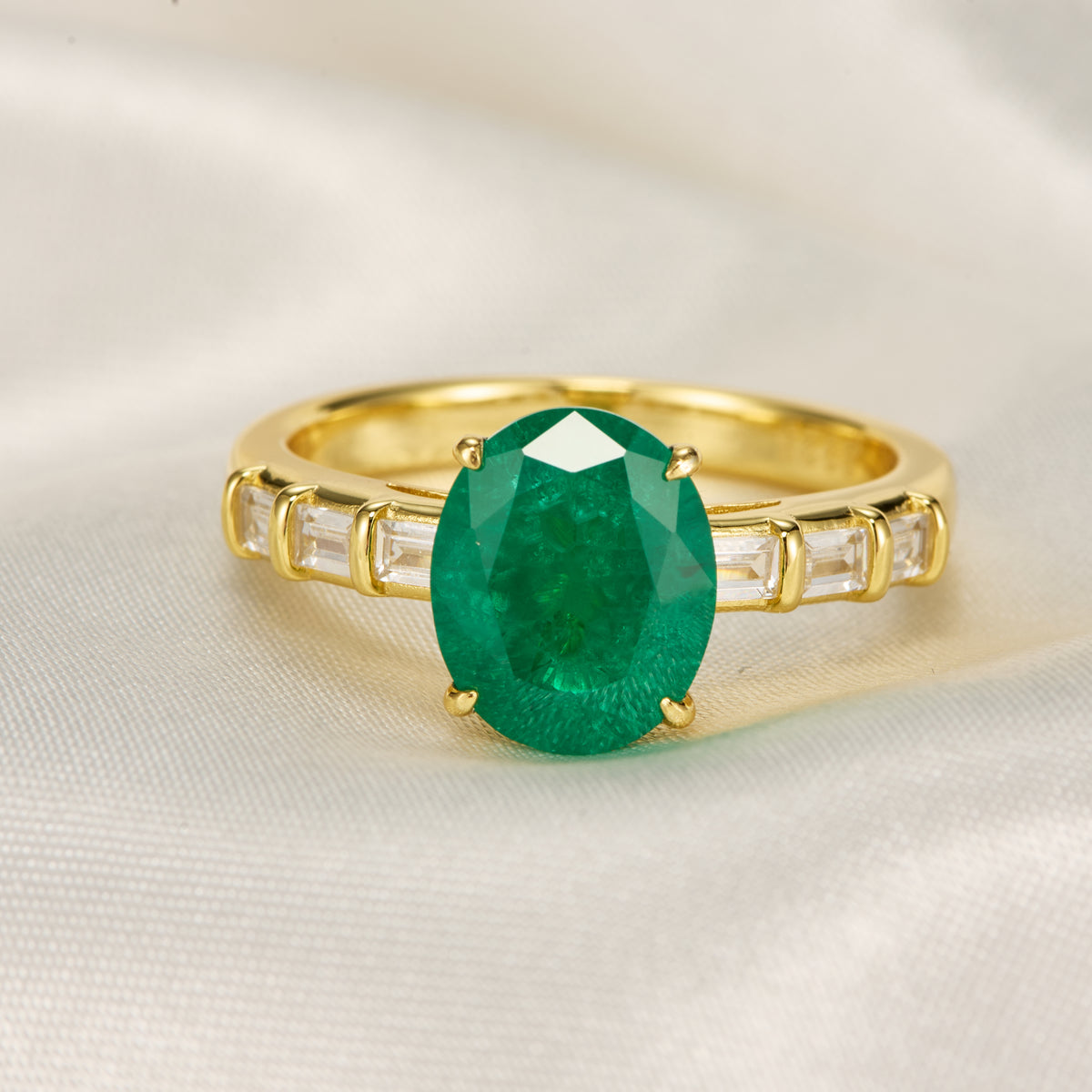 The Celestine Oval Cut Lab Grown Emerald Ice-crackle Texture Ring