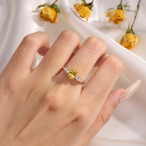 The Alina Oval Cut Lab-Grown Yellow Sapphire Ice-crackle Texture Ring