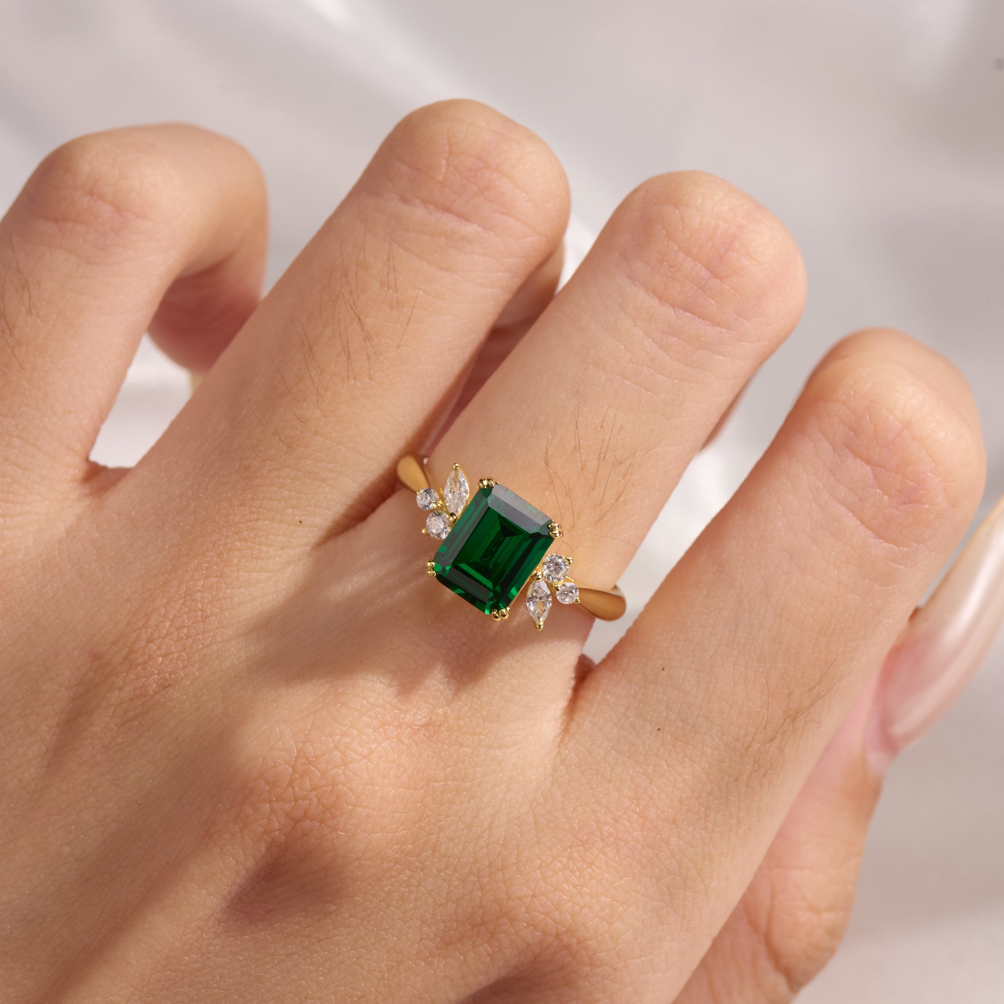 Virelia Vintage Emerald Cut Green Gemstone Ring