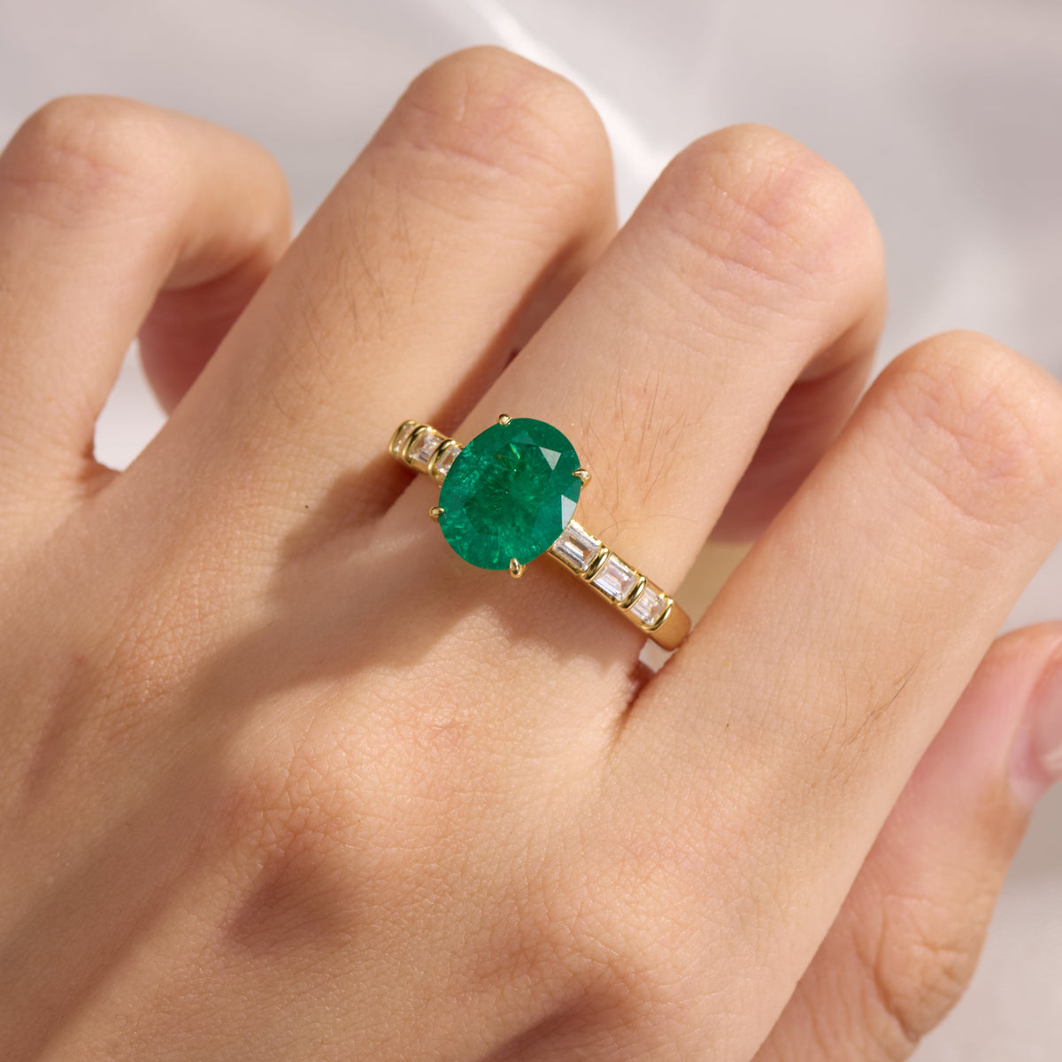 The Celestine Oval Cut Lab Grown Emerald Ice-crackle Texture Ring