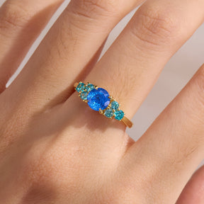 Carina Lab Grown Royal Blue Sapphire Ice-crackle Texture Ring