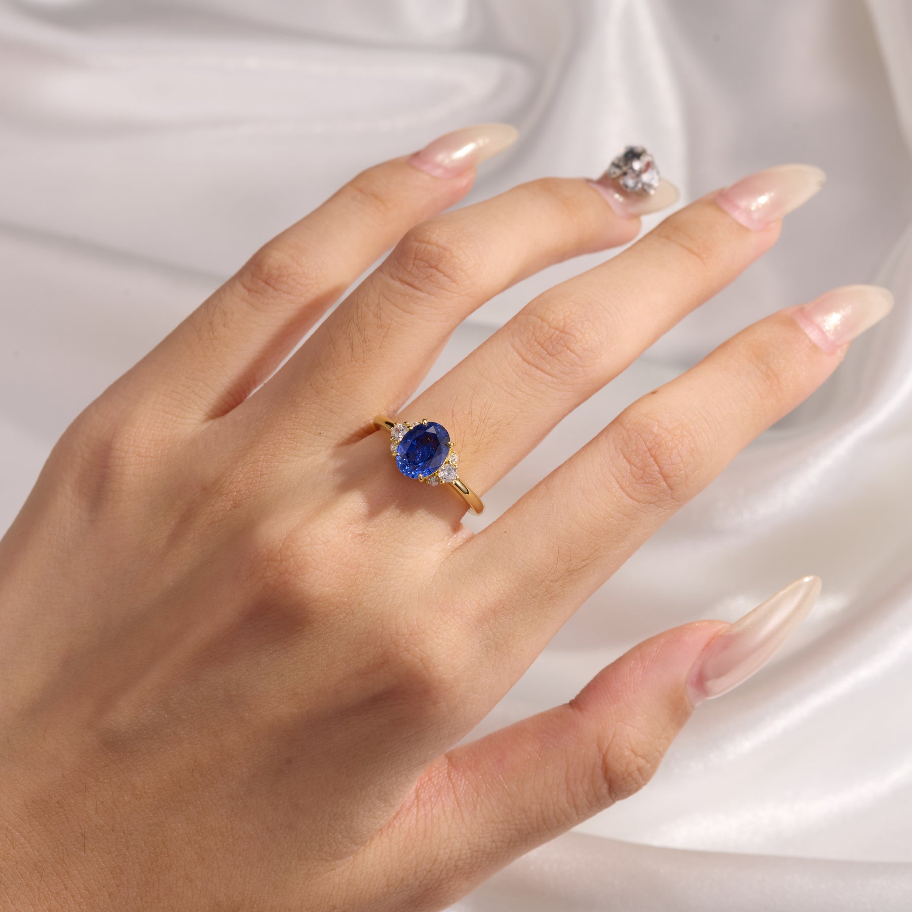 Olivia Jane Oval Cut Lab Grown Sapphire Triple Stone Ice-crackle Texture Ring