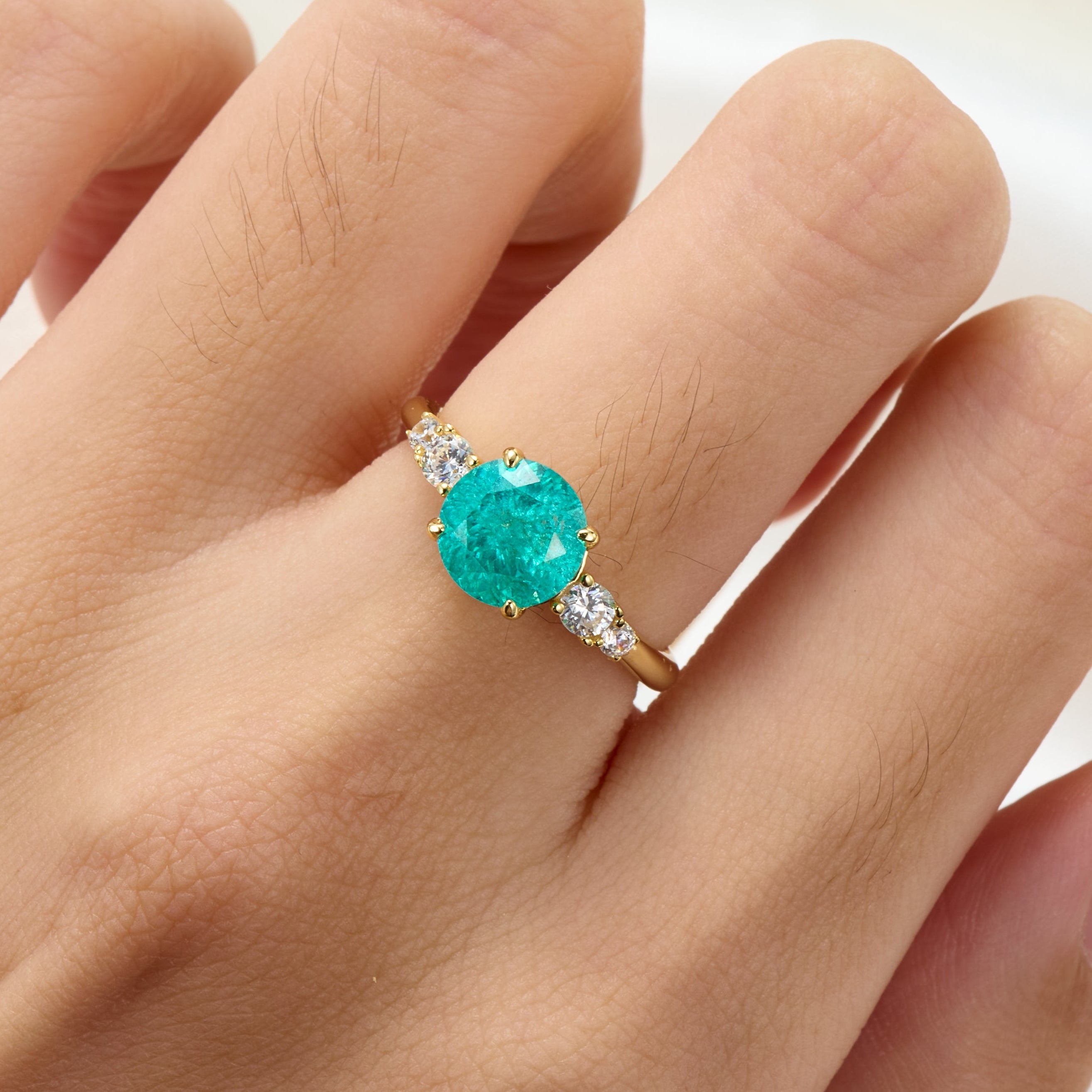 The Alina Round Cut Lab Grown Paraiba Garnets Ice-crackle Texture Ring