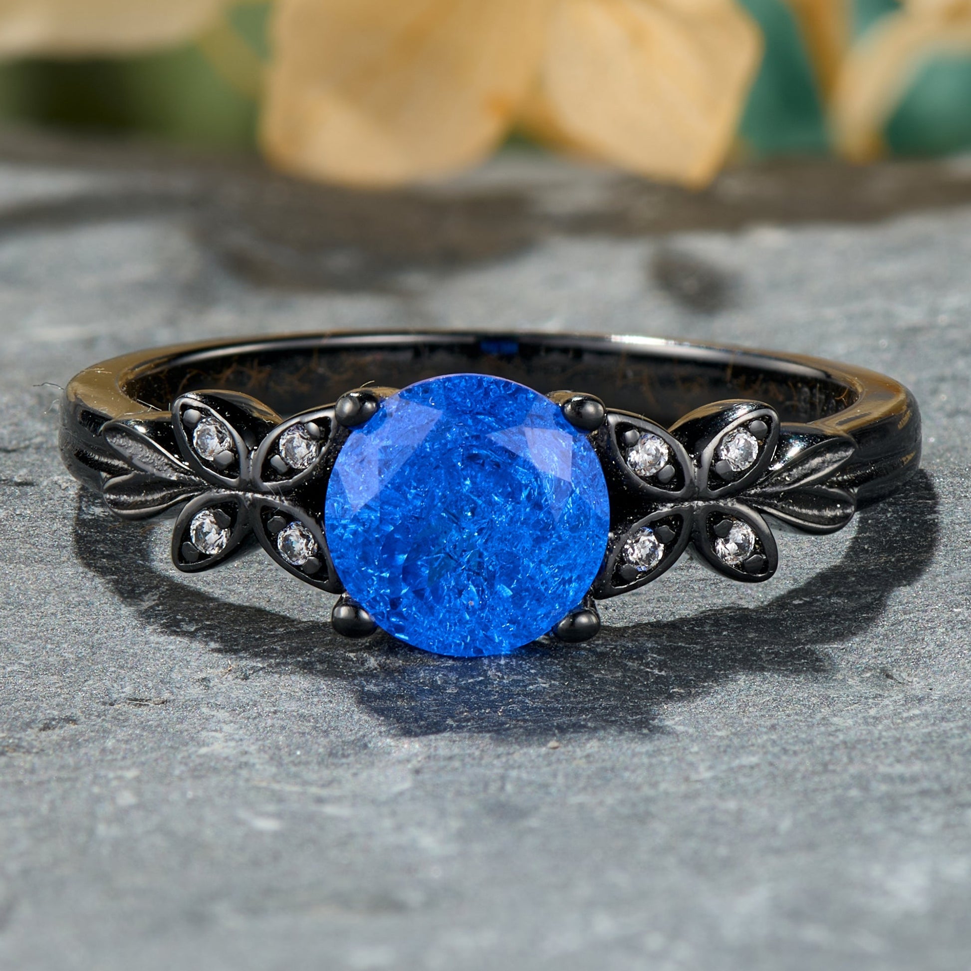 Round Cut Lab Grown Sapphire Ice-crackle Texture Leafy Black Gold Ring