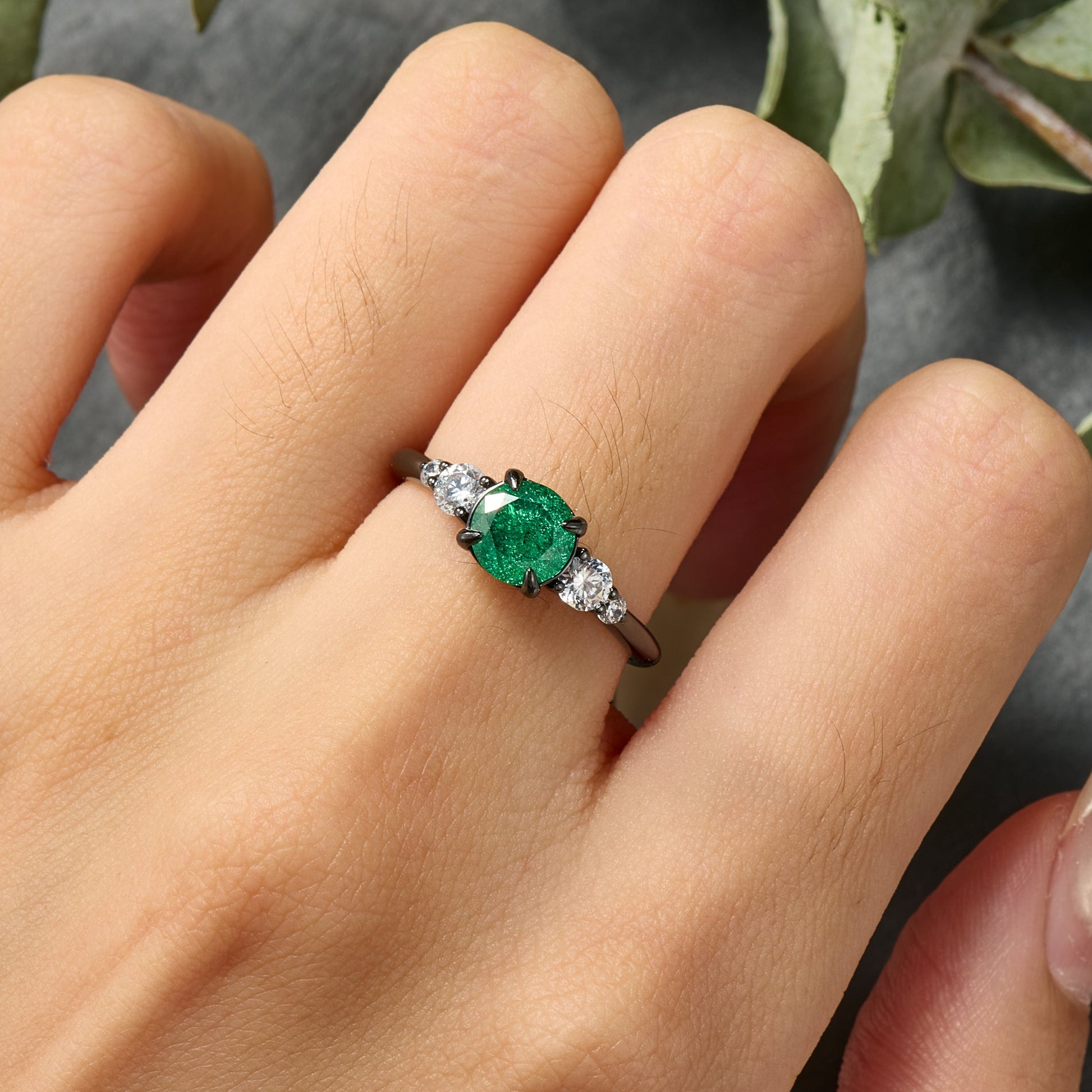 Round Cut Lab Grown Emerald Ice-crackle Texture Leafy Black Gold Ring