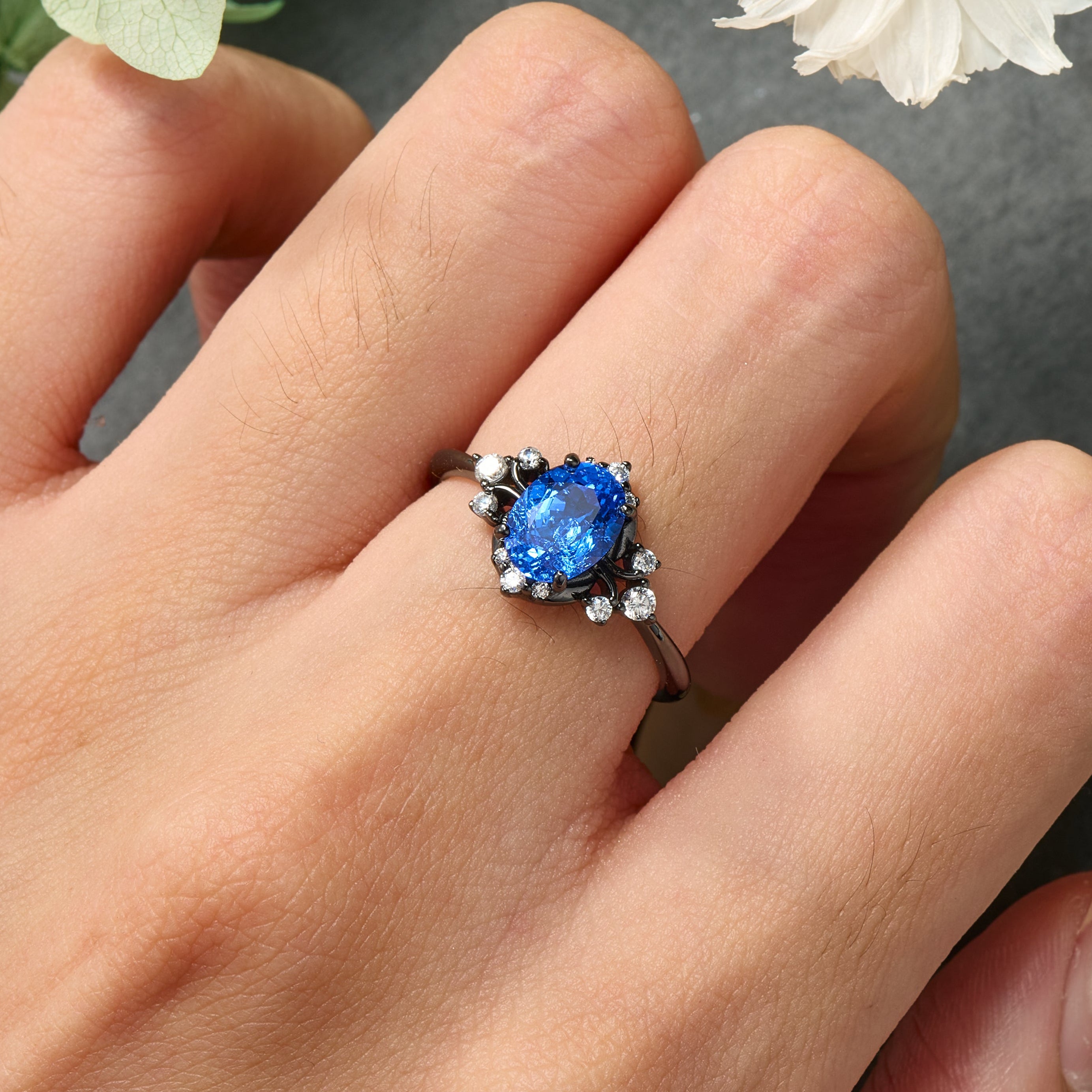 Valoria Oval Cut Lab Grown Sapphire Ice-crackle Texture Black Gold Ring