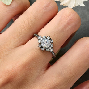 Bethany Round Cut Moissanite Ice-crackle Texture Black Gold Ring