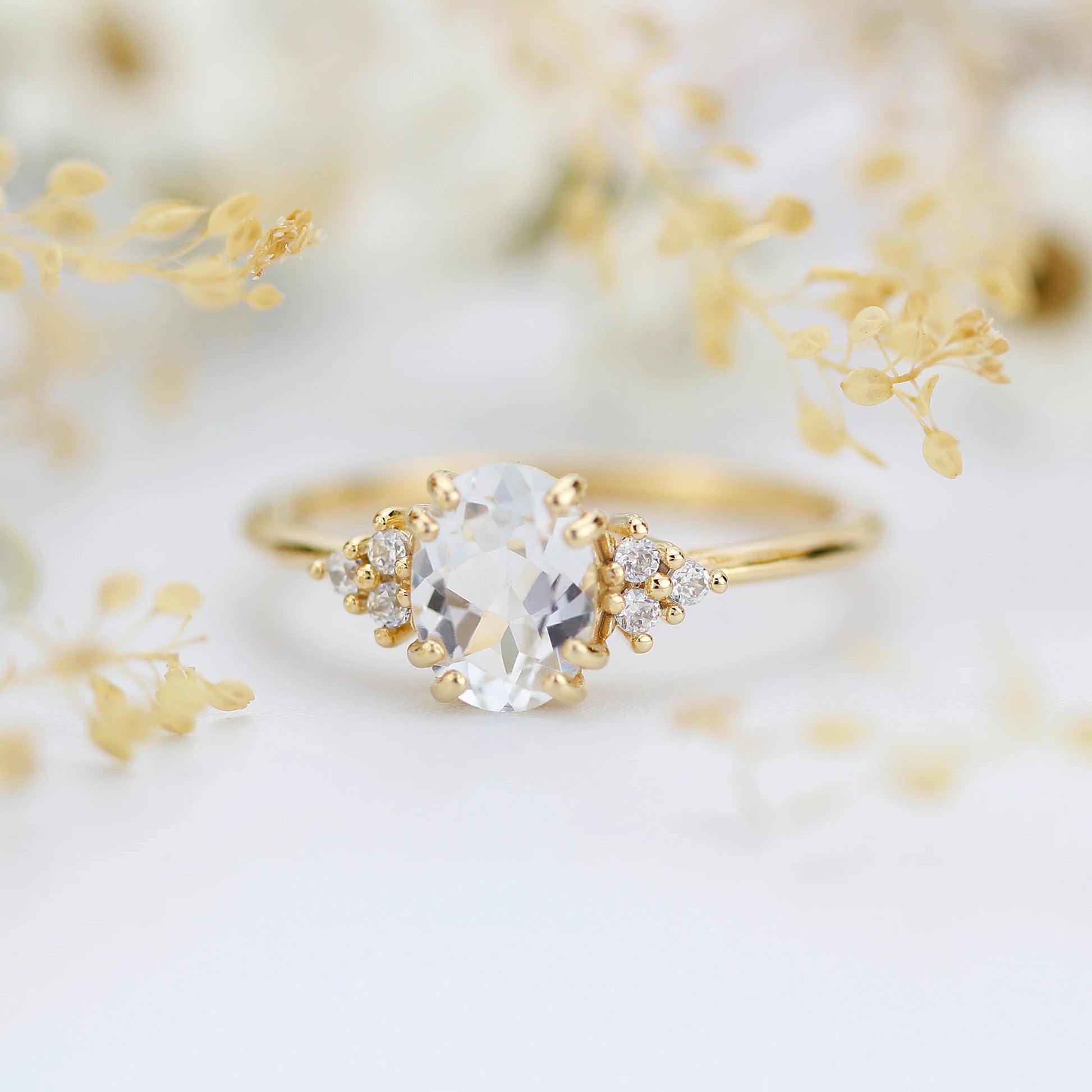 Bague de fiançailles Nova Elise en moissanite taille émeraude