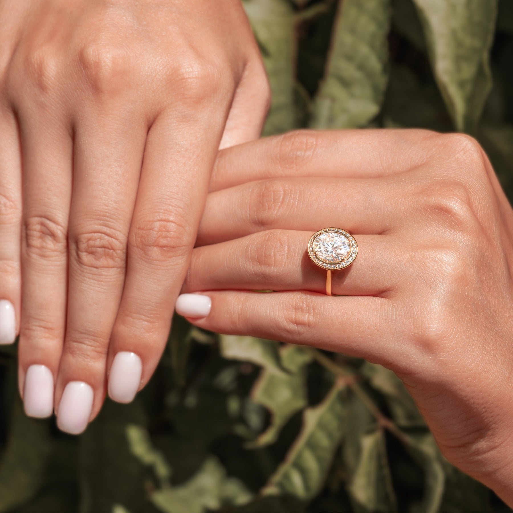 The Elizabeth 3CT Oval Cut Halo Moissanite Ring