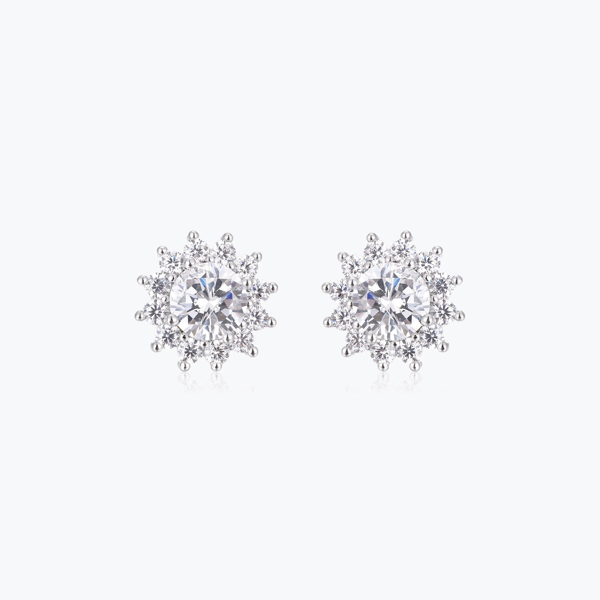 Dissoo® White Round Starlight Halo Sterling Silver Stud Earring