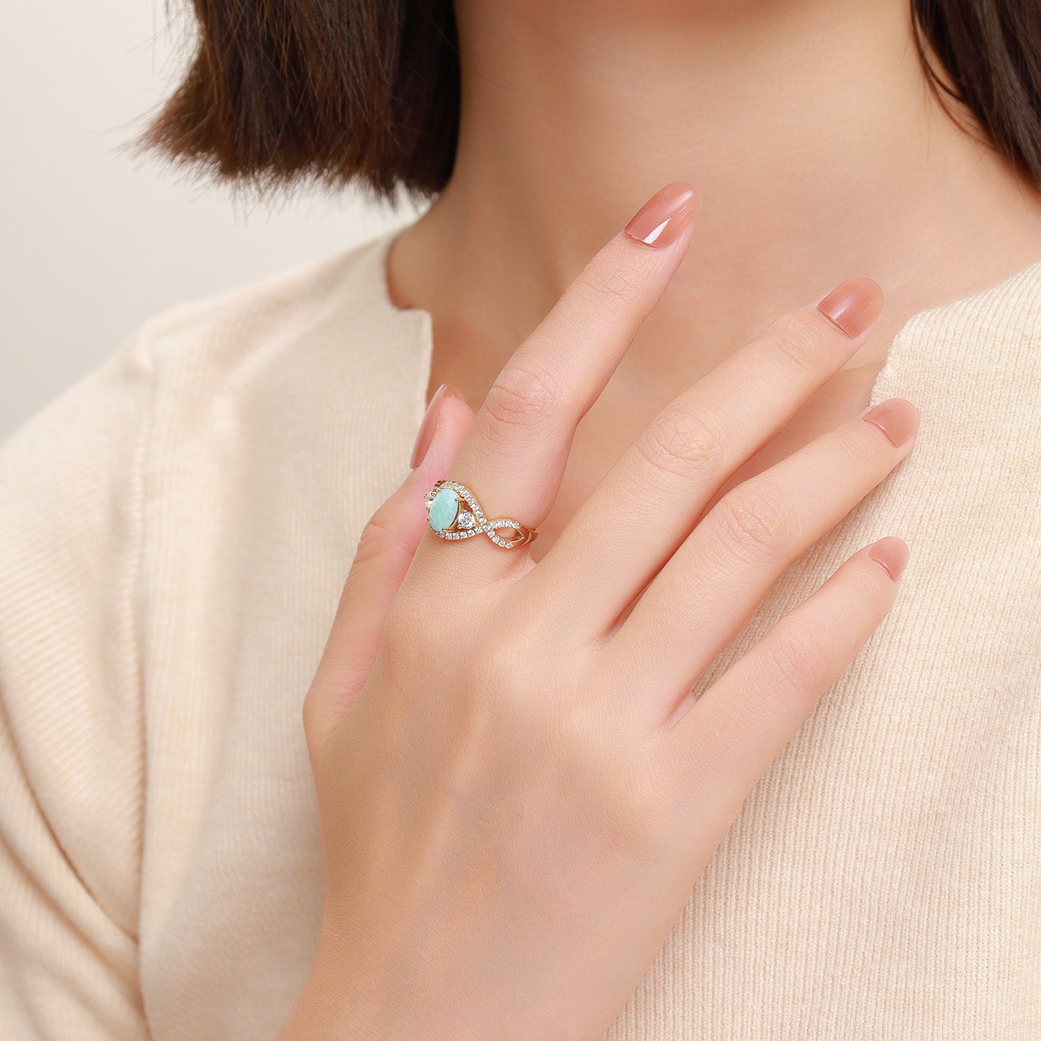 Bague de fiançailles Dissoo® ovale en amazonite, sertie d'un pavage torsadé, en vermeil d'or 14 carats.