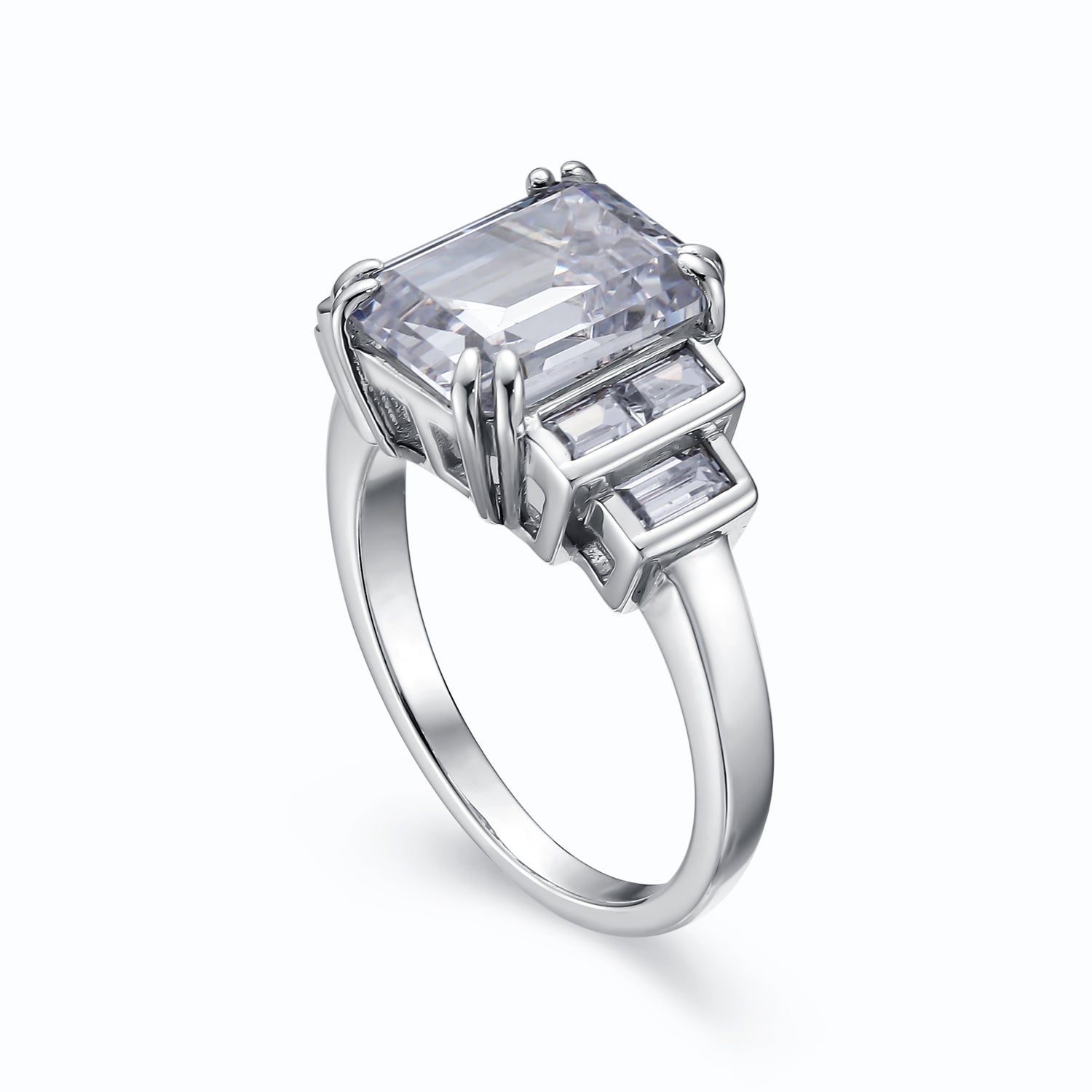 Luxurious Emerald Cut Moissanite Engagement Ring