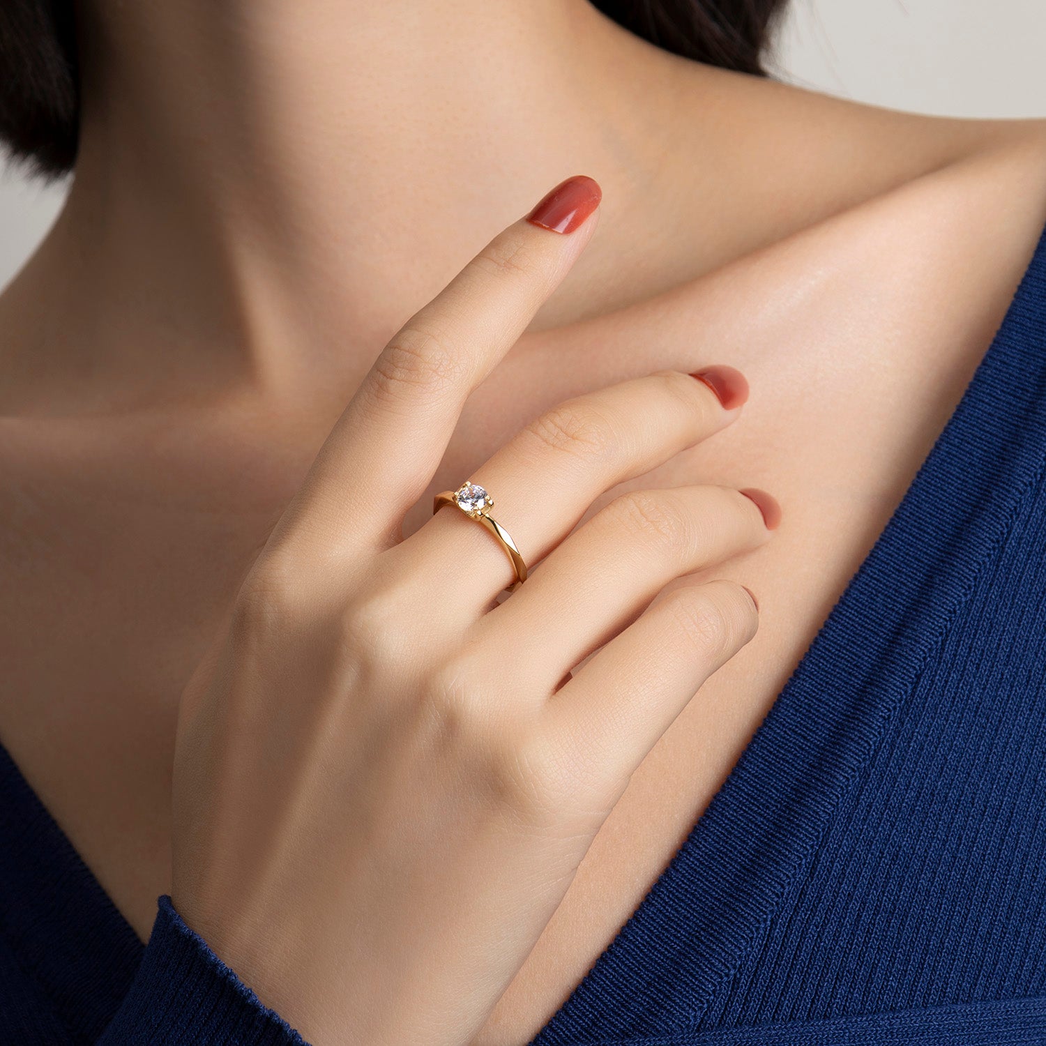 Bague de fiançailles moissanite ronde multi-facettes Dissoo® en or vermeil