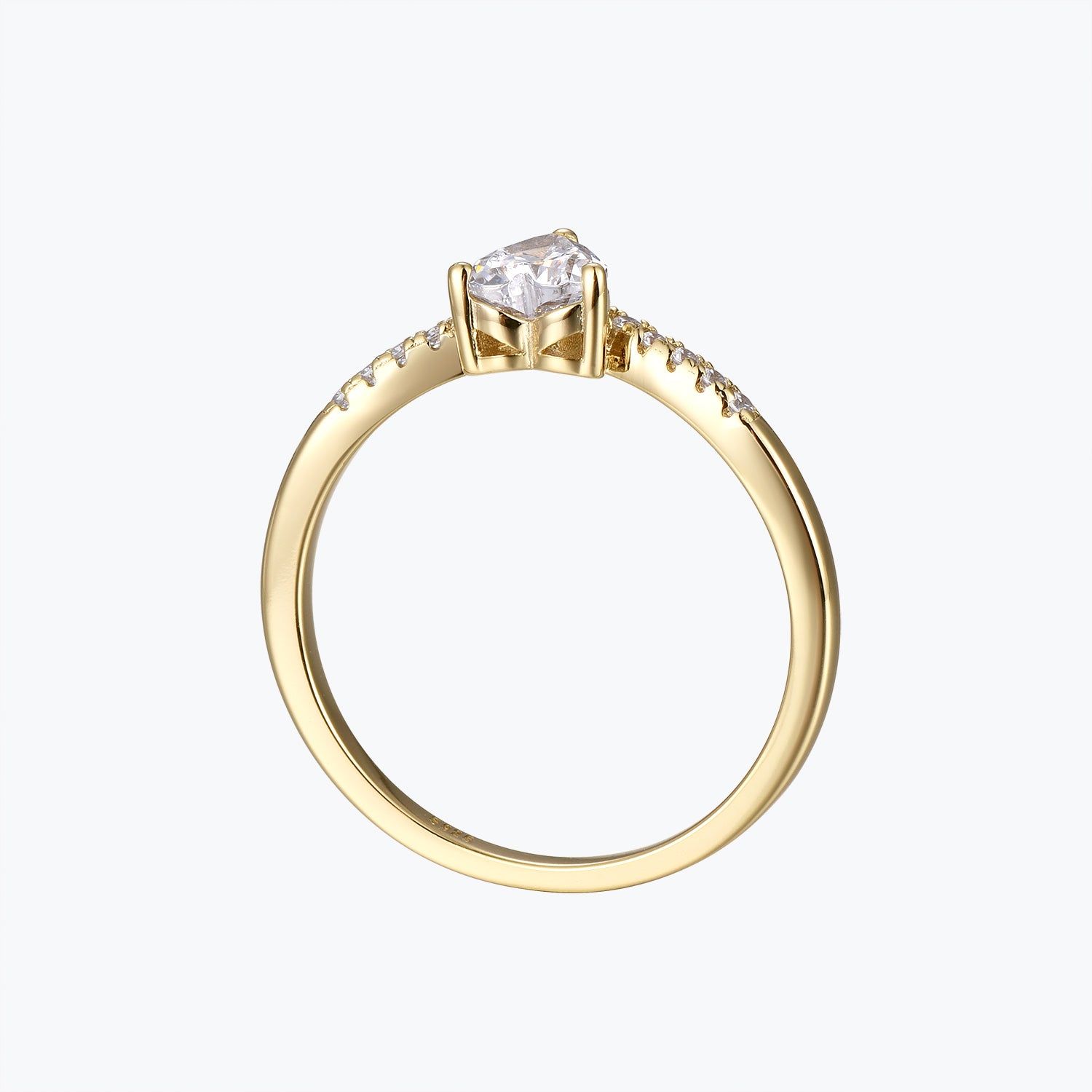 Dissoo® Verlobungsring mit 0,5 ct Moissanit im Herzschliff und Chevron-Ringschiene in Gold Vermeil