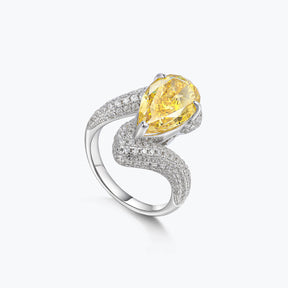 Dissoo® Swirled Yellow Luxury Cocktail Ring