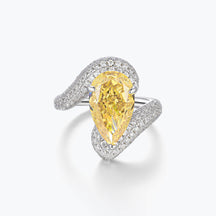Dissoo® Swirled Yellow Luxury Cocktail Ring