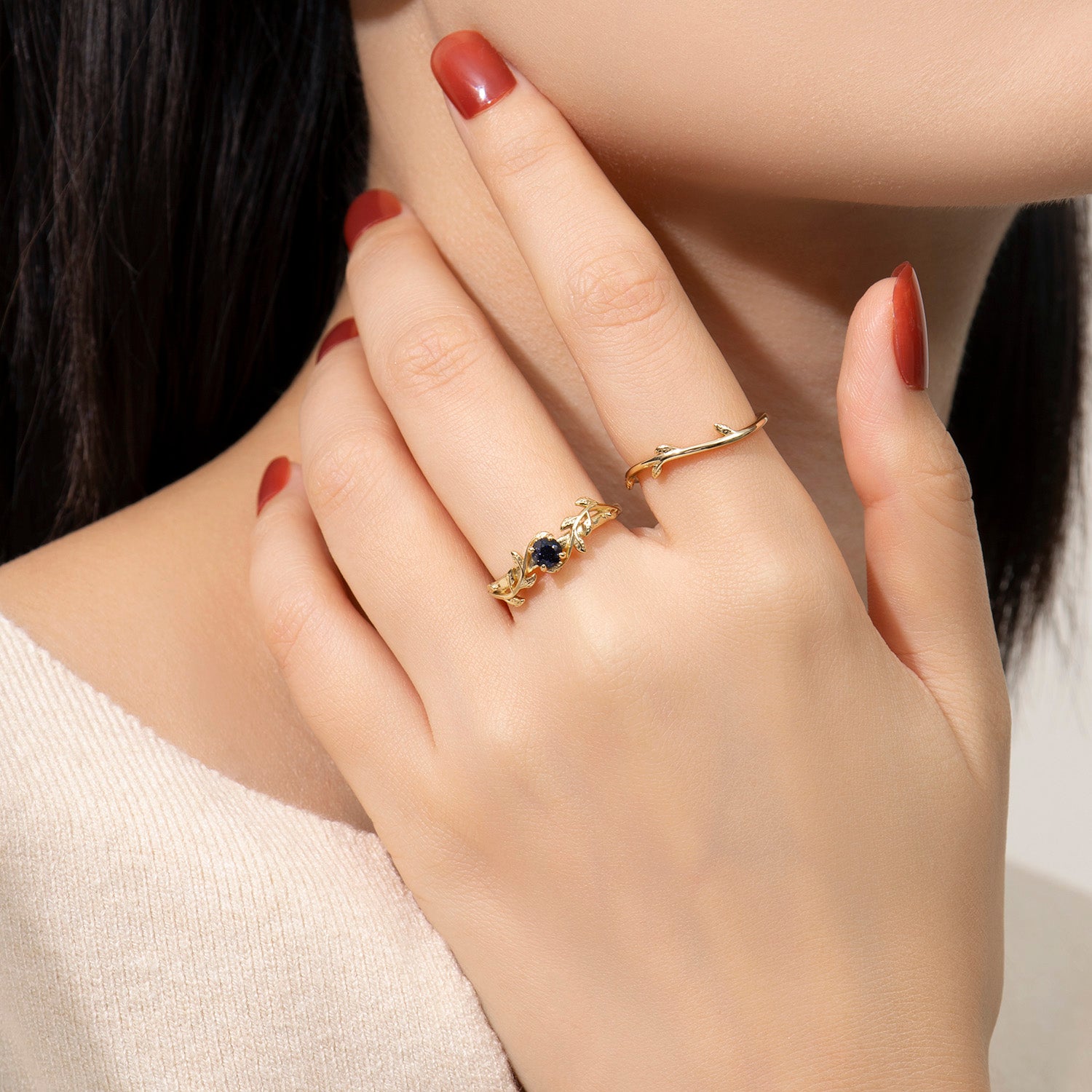 Bague de fiançailles Dissoo® Winding Willow en pierre de soleil bleue