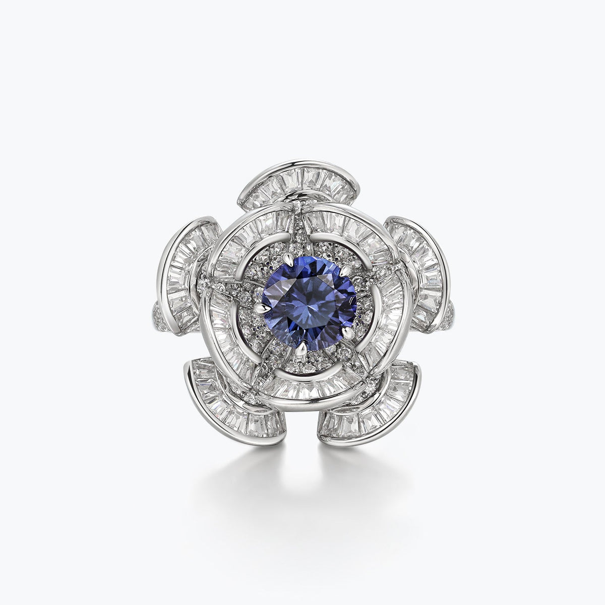 Dissoo® Blue & White Pinwheel Floral Cluster Cocktail Ring - dissoojewelry