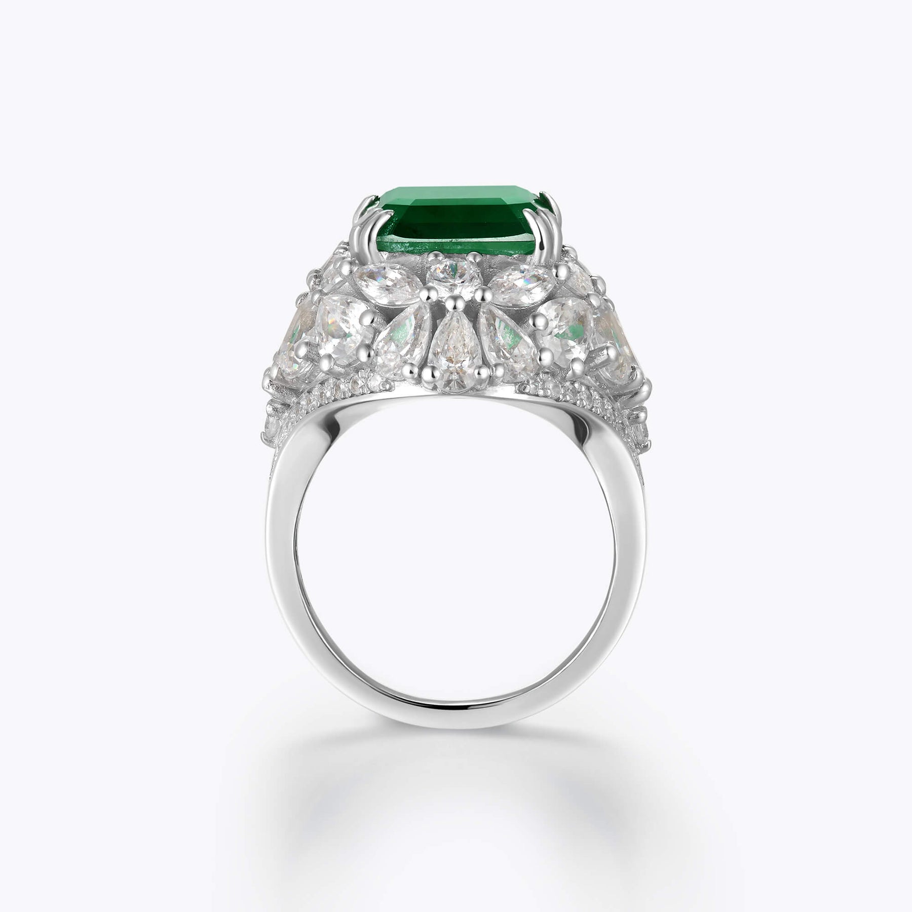 Vintage Oval Emerald-cut Sterling Silver Emerald Ring - dissoojewelry